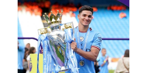 La panchina del Manchester City batte il Chelsea